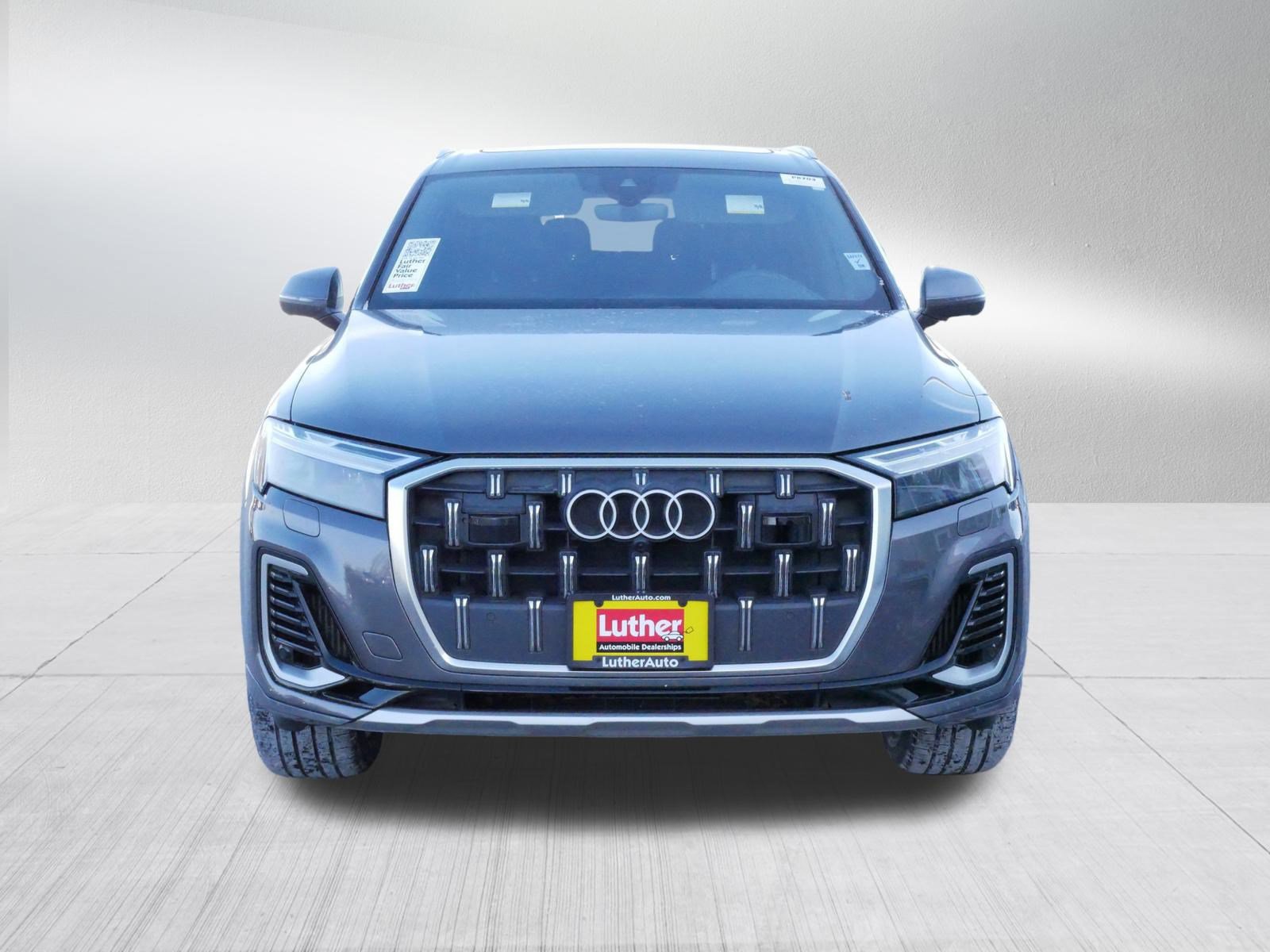 Used 2025 Audi Q7 Premium Plus image 2