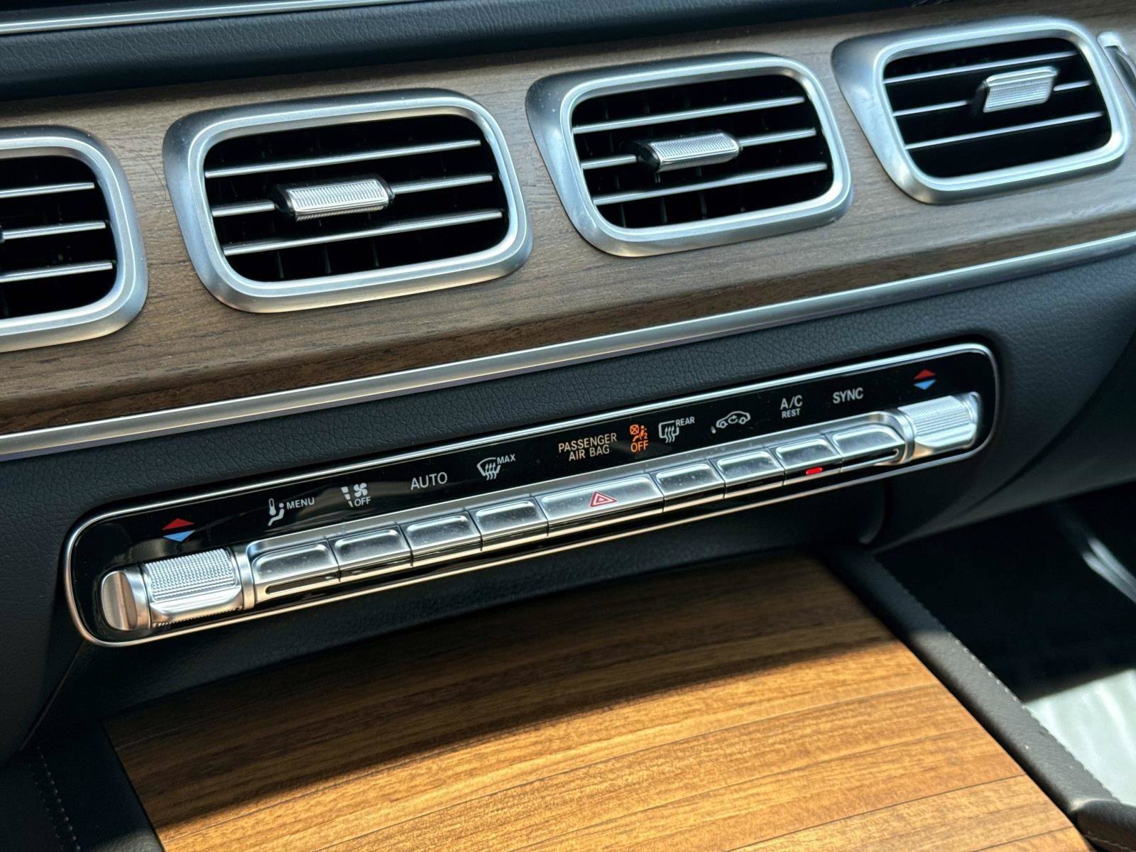 Certified 2025 Mercedes-Benz GLS 450 4MATIC image 28