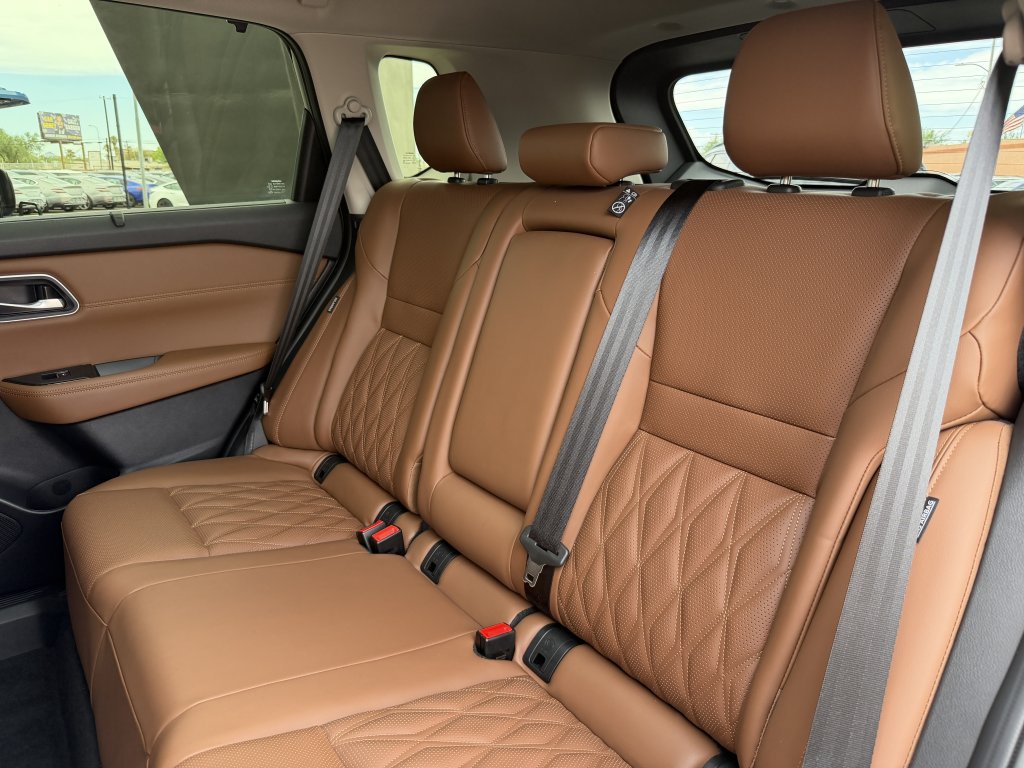 Used 2025 Nissan Rogue Platinum w/ Platinum Premium Package FWD image 37