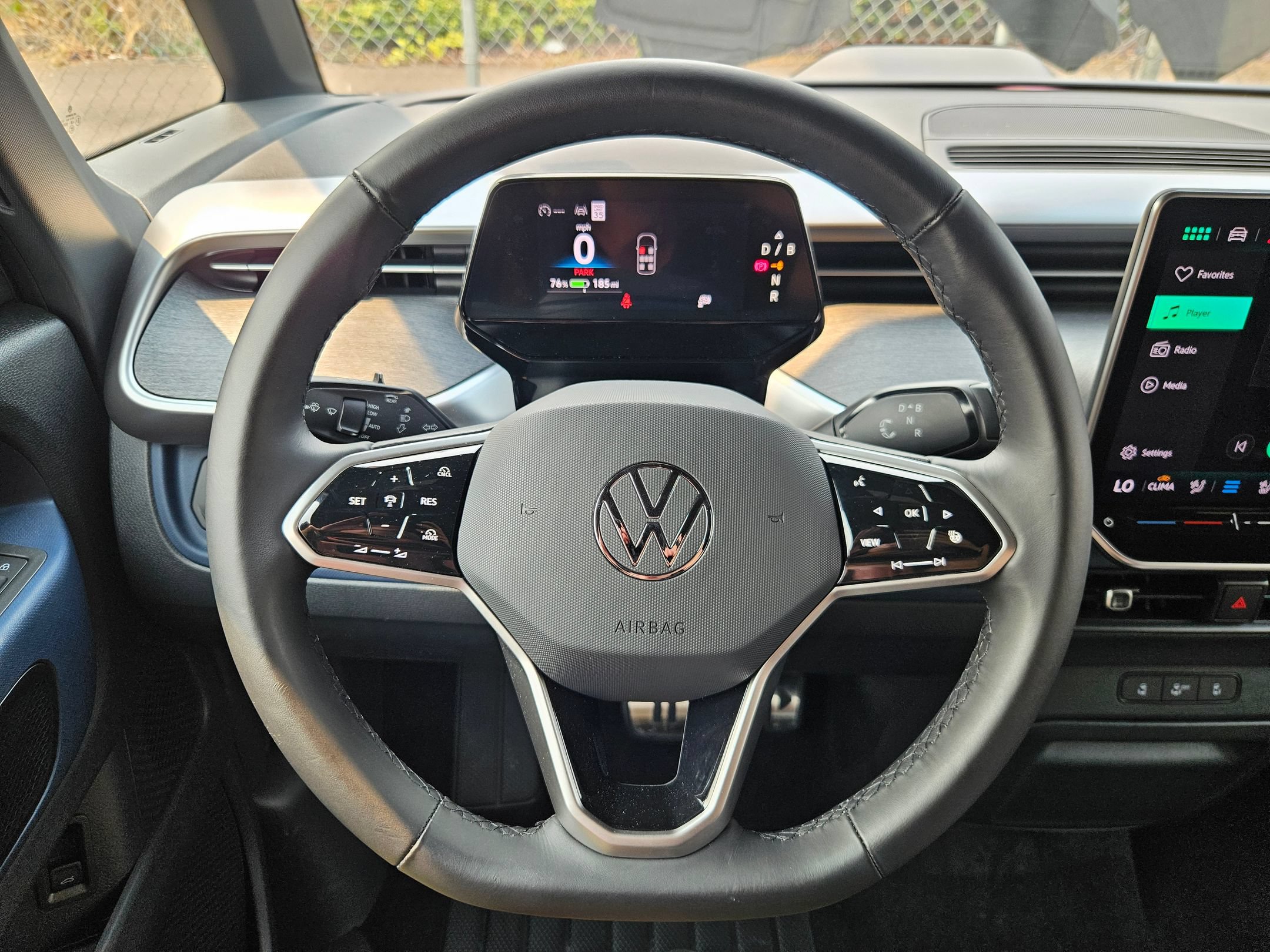 New 2025 Volkswagen ID. Buzz Pro S RWD image 14