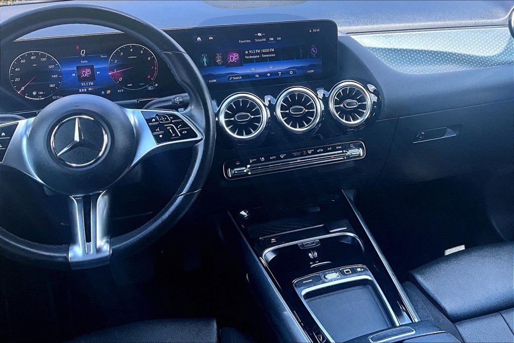 Used 2025 Mercedes-Benz GLA 250 image 8