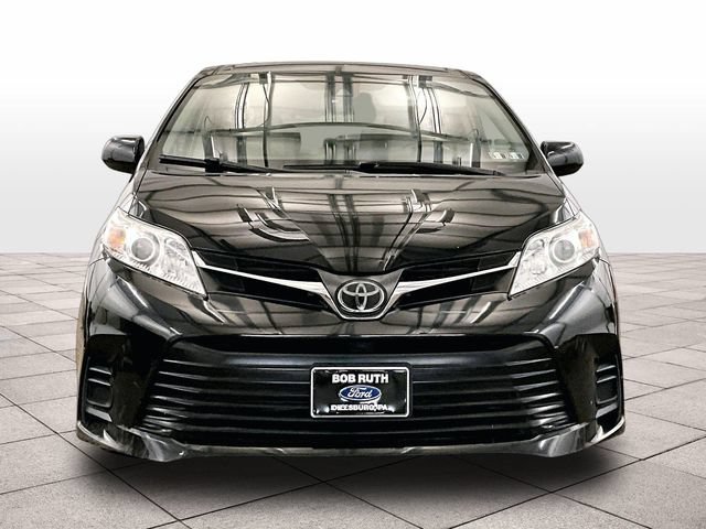 Used 2018 Toyota Sienna LE FWD image 4