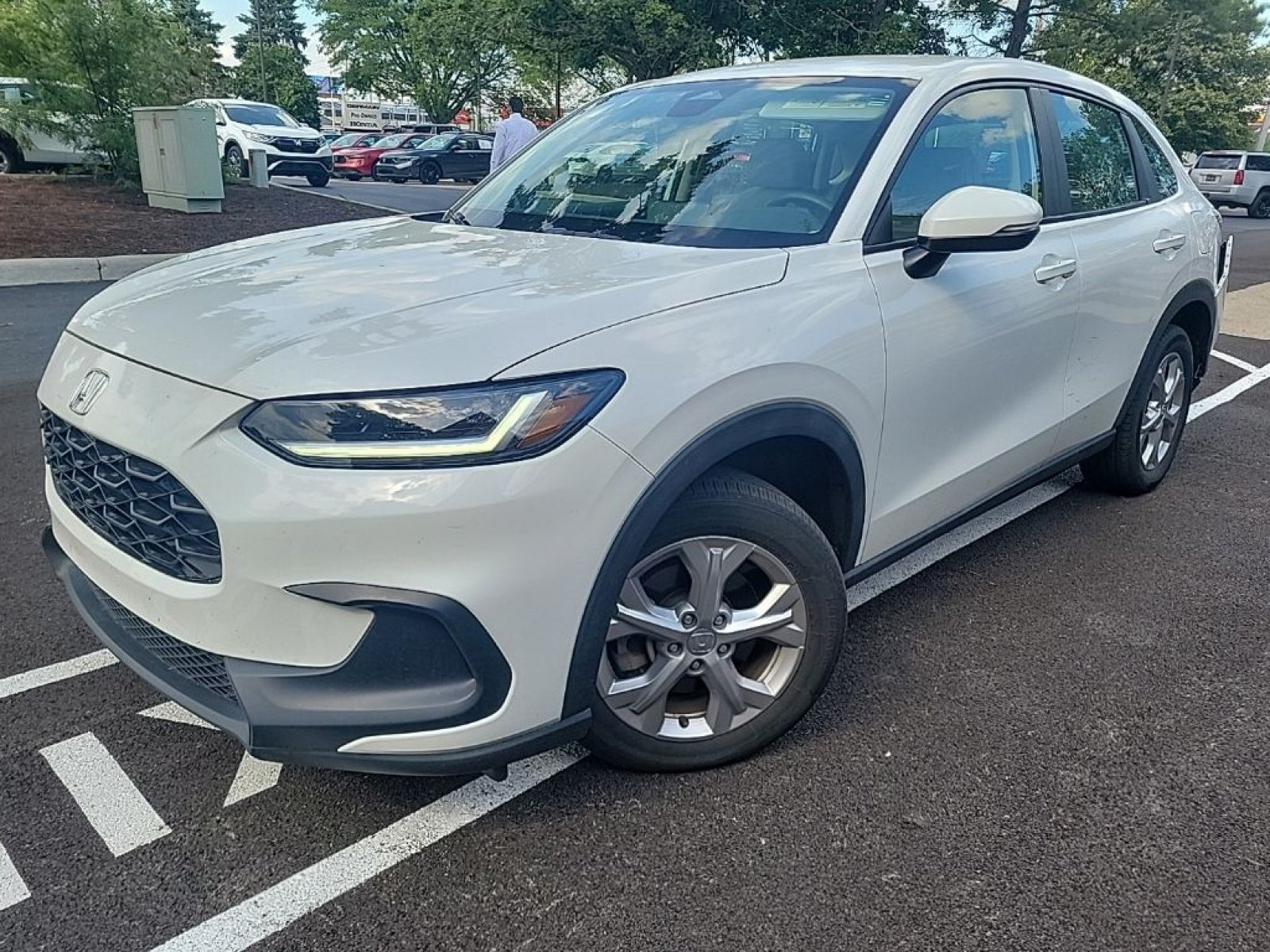 Used 2023 Honda HR-V LX image 4