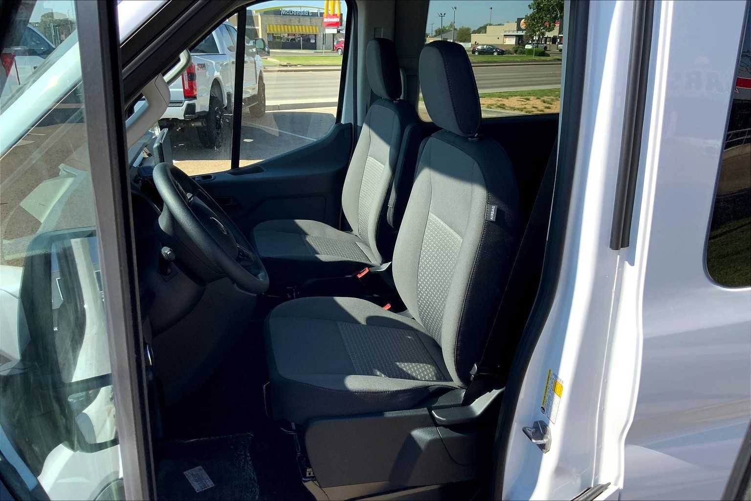 New 2025 Ford Transit 350 XLT image 9