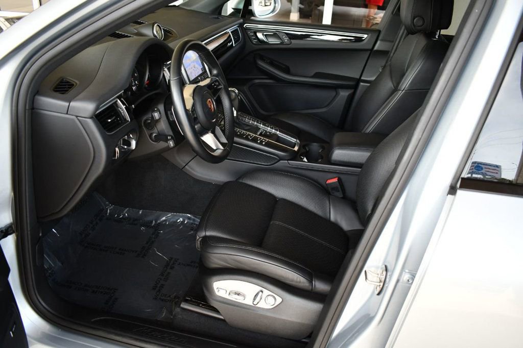 Used 2018 Porsche Macan image 38