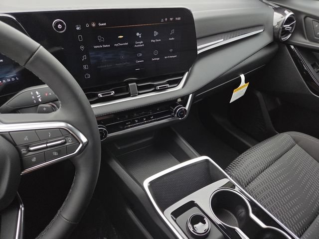 New 2026 Chevrolet Equinox LT w/ Safety and Technology Package FWD image 35