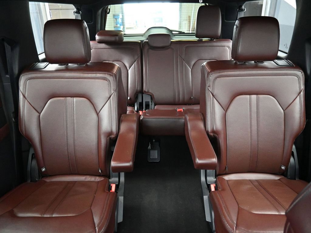 Used 2024 Ford Expedition Max Limited image 25