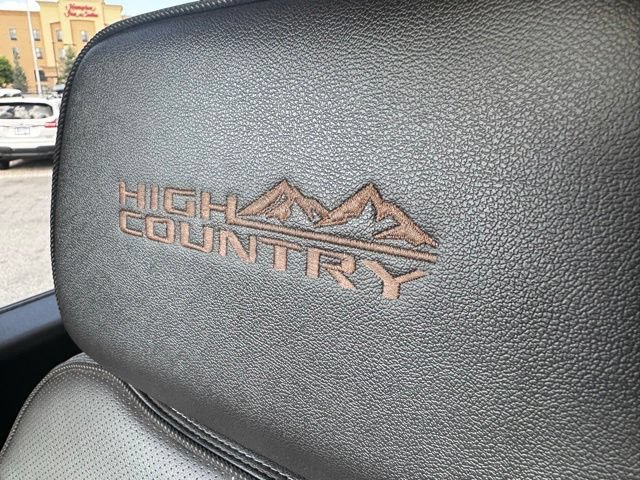 Used 2024 Chevrolet Silverado 3500 High Country w/ High Country Premium Package AWD/4WD image 35