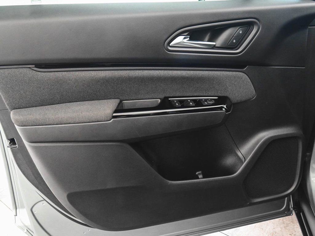 Used 2025 Honda Prologue EX image 8