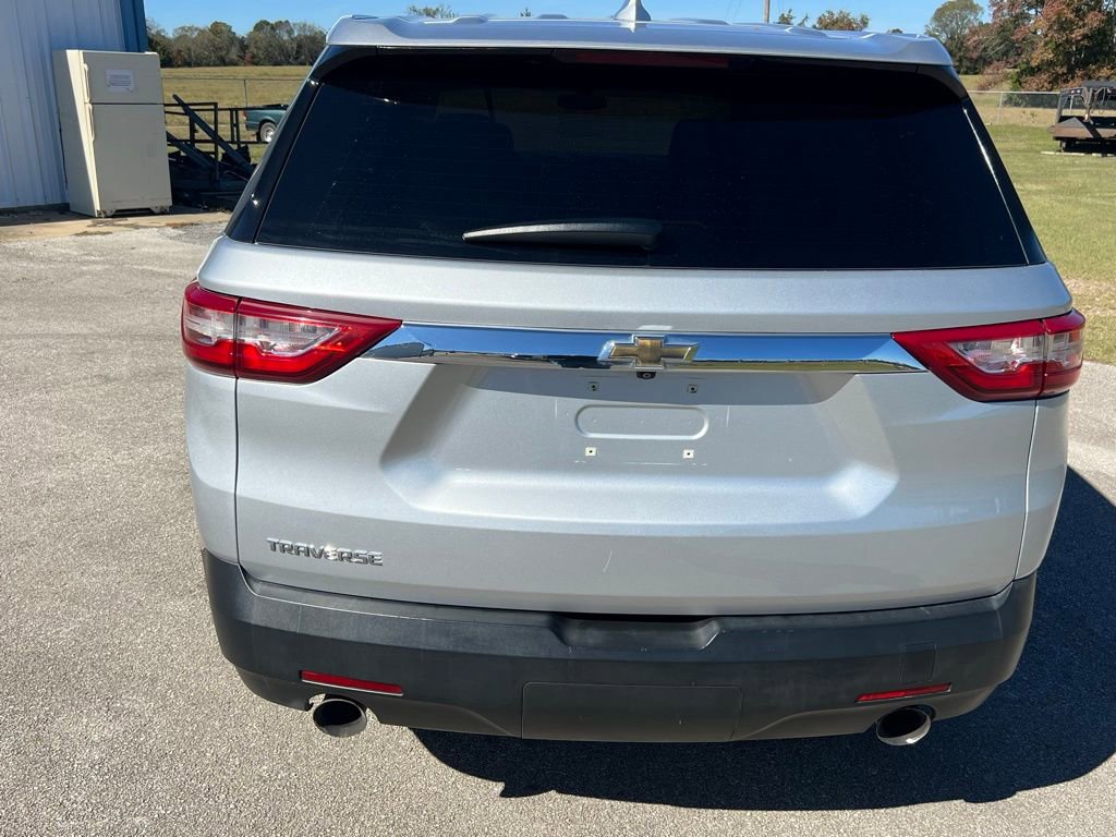 Used 2020 Chevrolet Traverse LS image 4