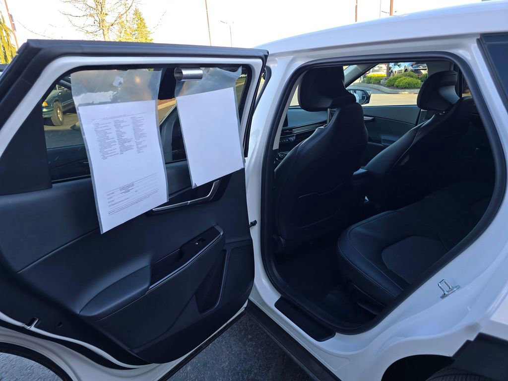 Certified 2025 Kia EV6 Light image 9