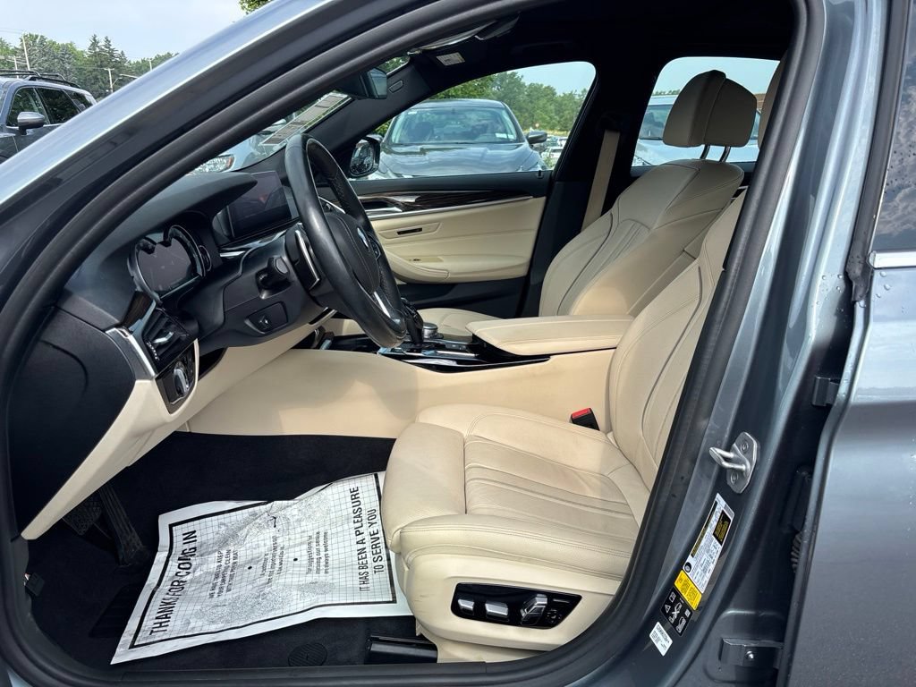 Used 2019 BMW 530i xDrive w/ Convenience Package AWD/4WD image 17