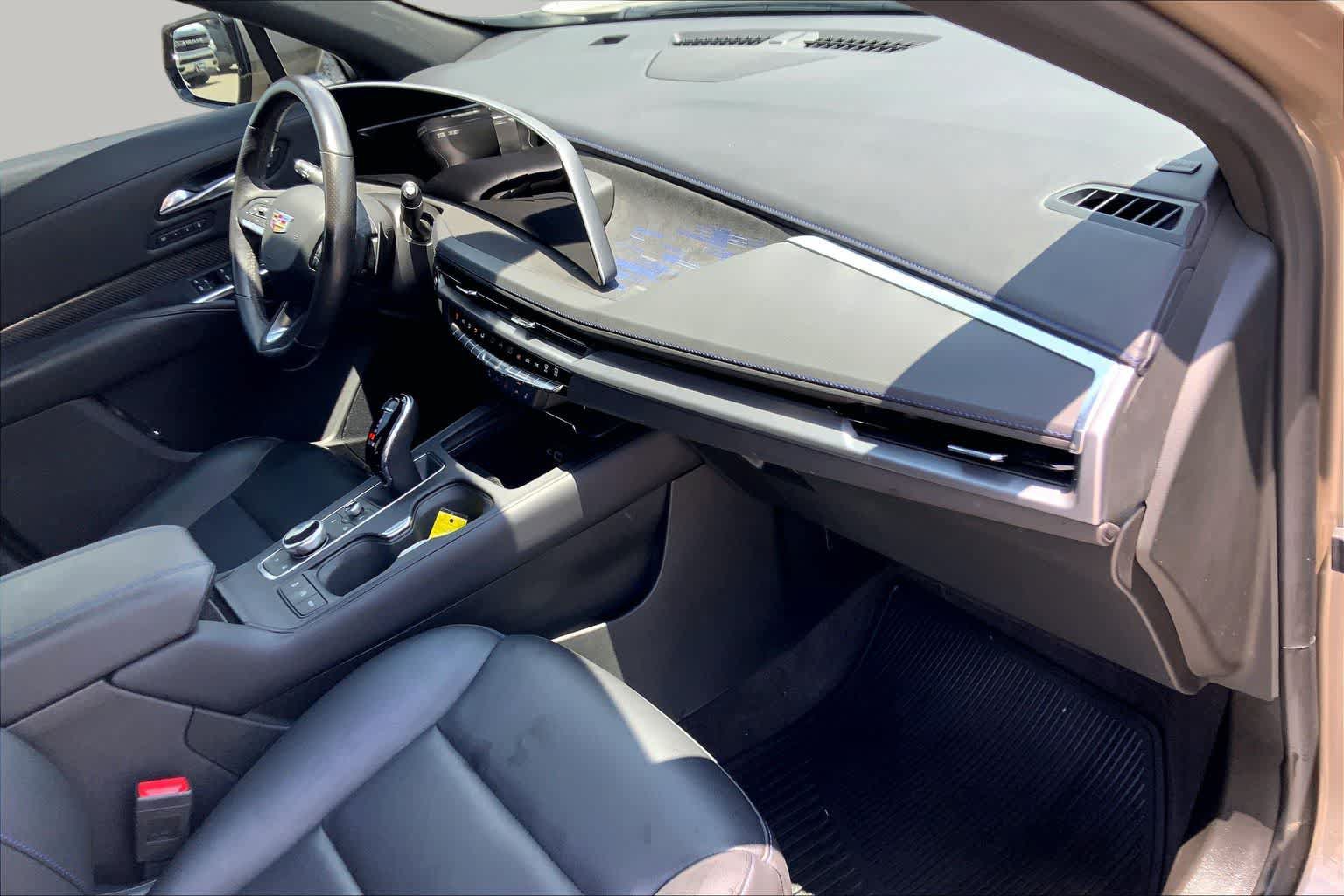 Used 2024 Cadillac XT4 Sport w/ Cold Weather Package FWD image 19