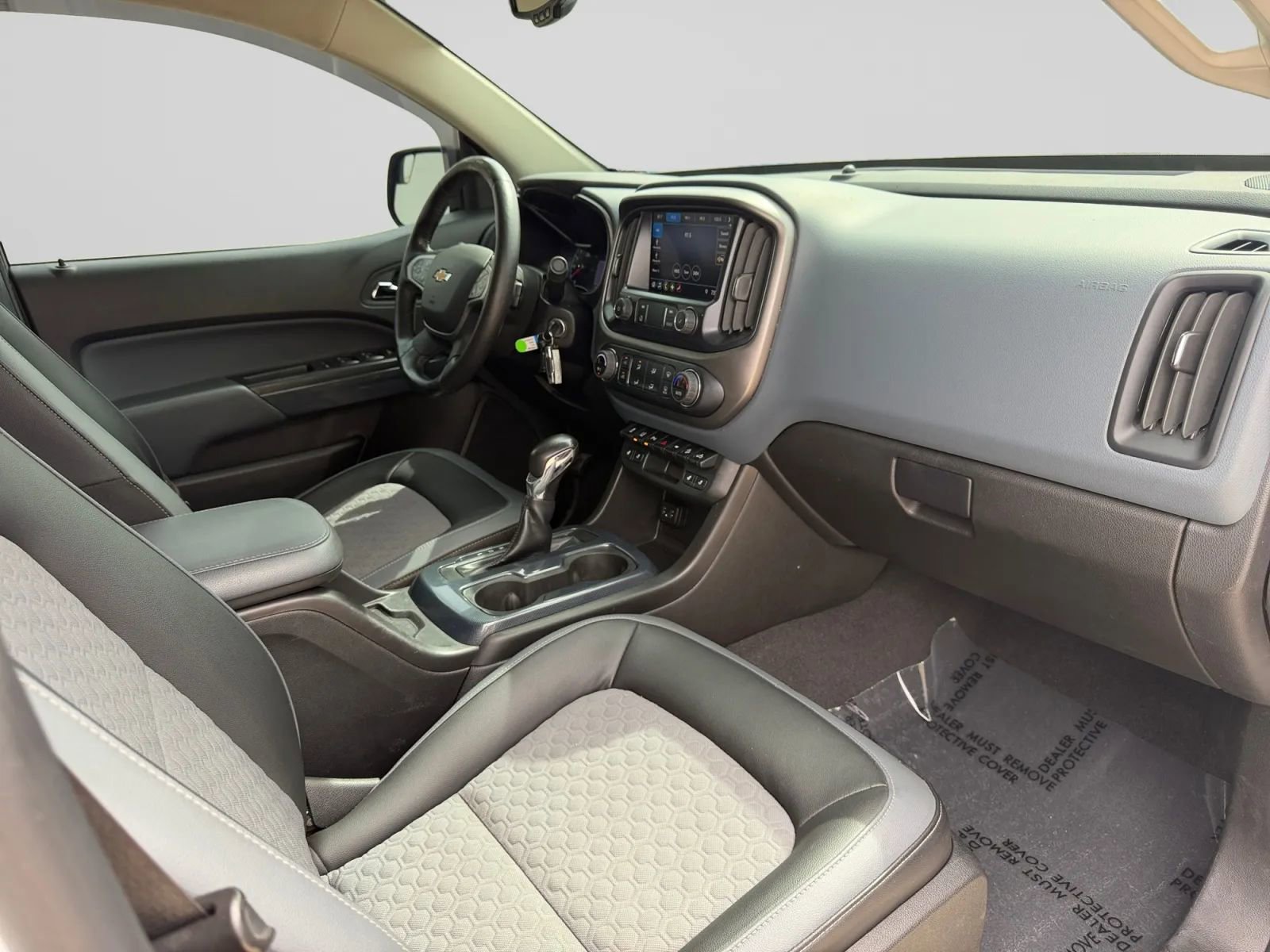 Used 2022 Chevrolet Colorado Z71 w/ Safety Package RWD image 28