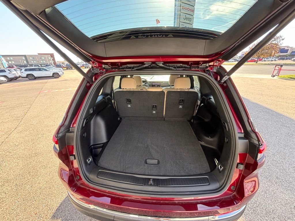 New 2025 Jeep Grand Cherokee Limited image 7