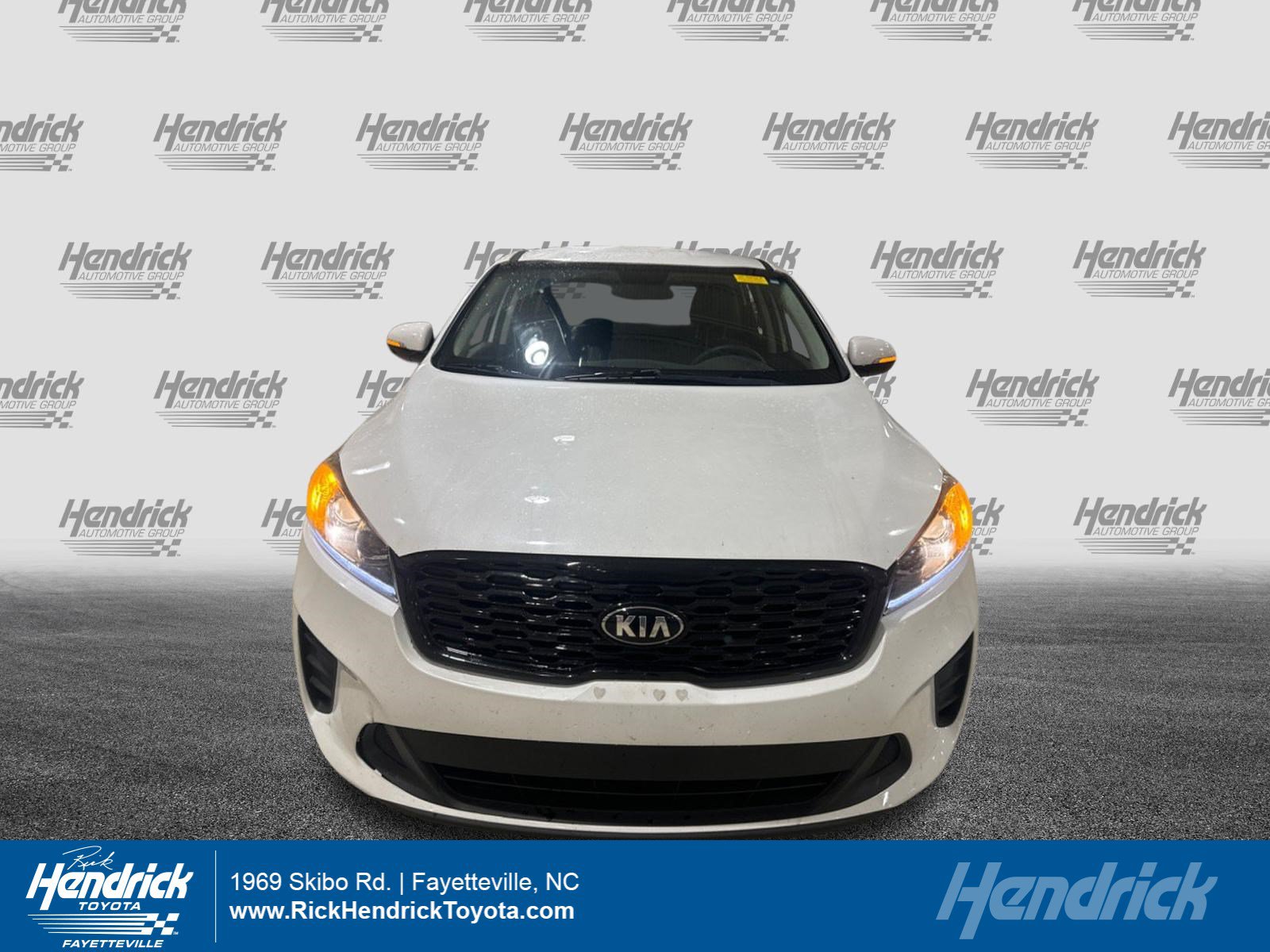 Used 2020 Kia Sorento LX FWD image 1