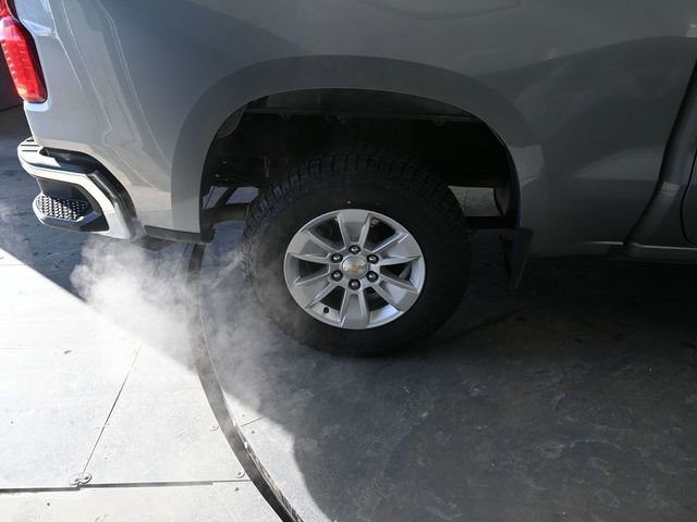 Used 2025 Chevrolet Silverado 1500 LT AWD/4WD image 22