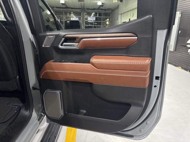 Used 2025 GMC Sierra 1500 Denali Ultimate image 28