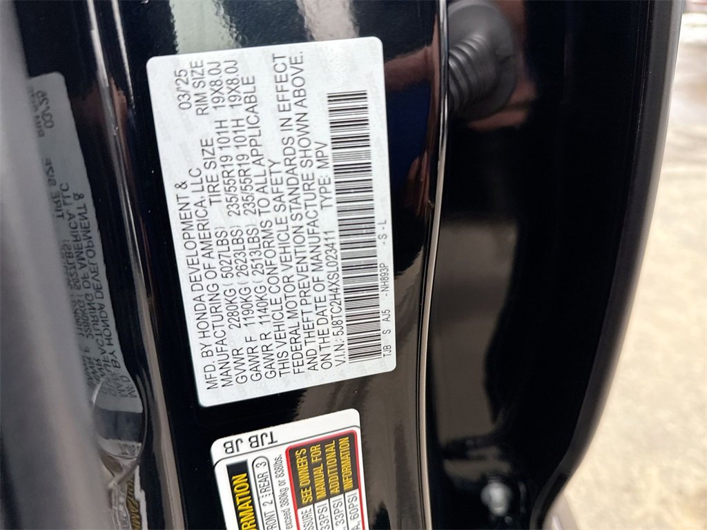 Used 2025 Acura RDX SH-AWD image 26