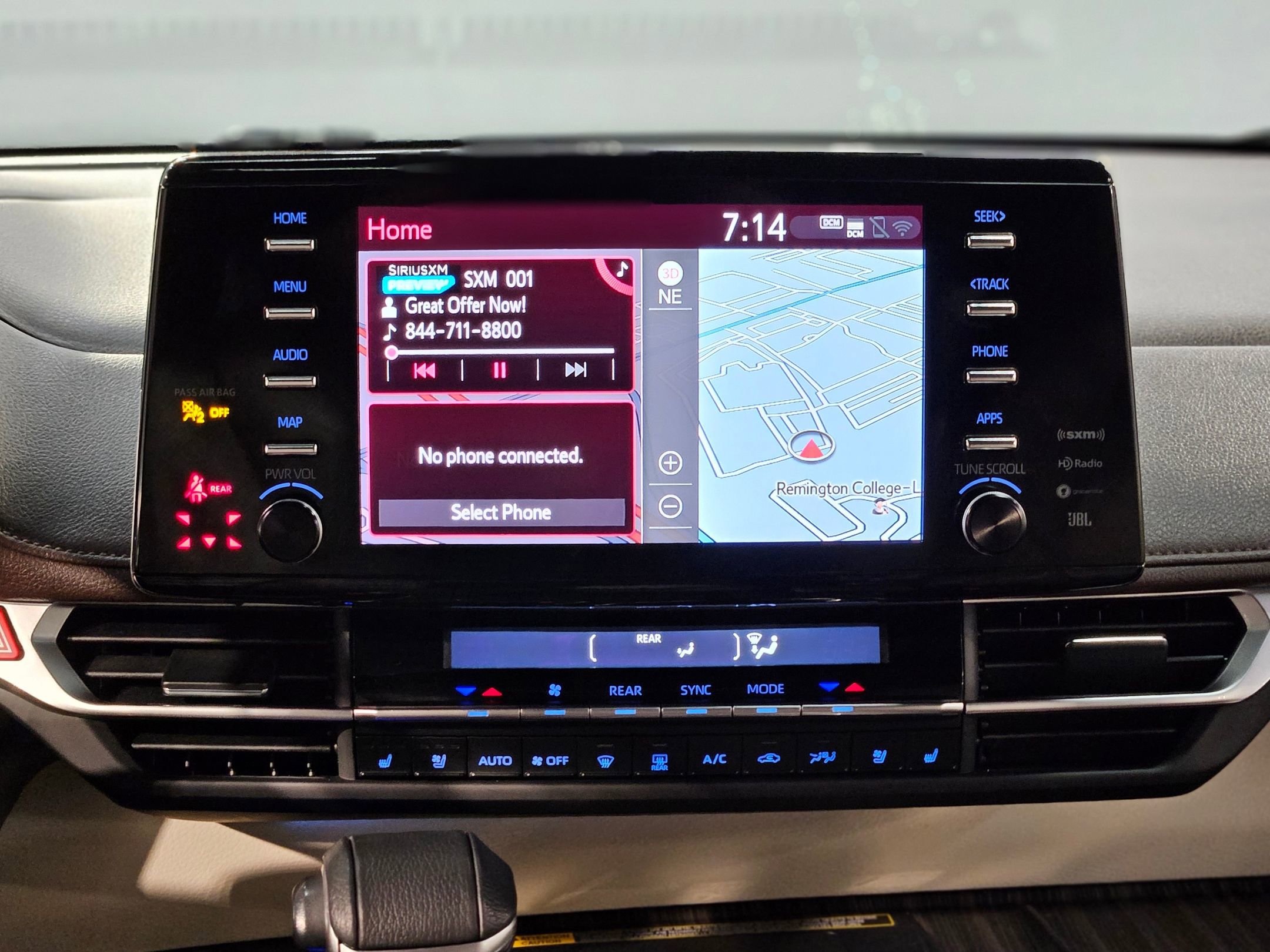 Used 2023 Toyota Sienna Platinum image 16