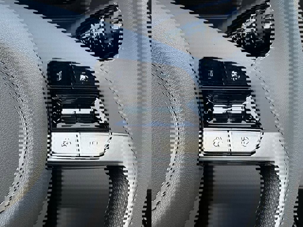 Used 2026 Hyundai Elantra Sport image 19