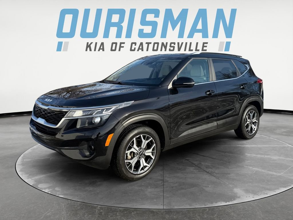 Used 2022 Kia Seltos EX image 2