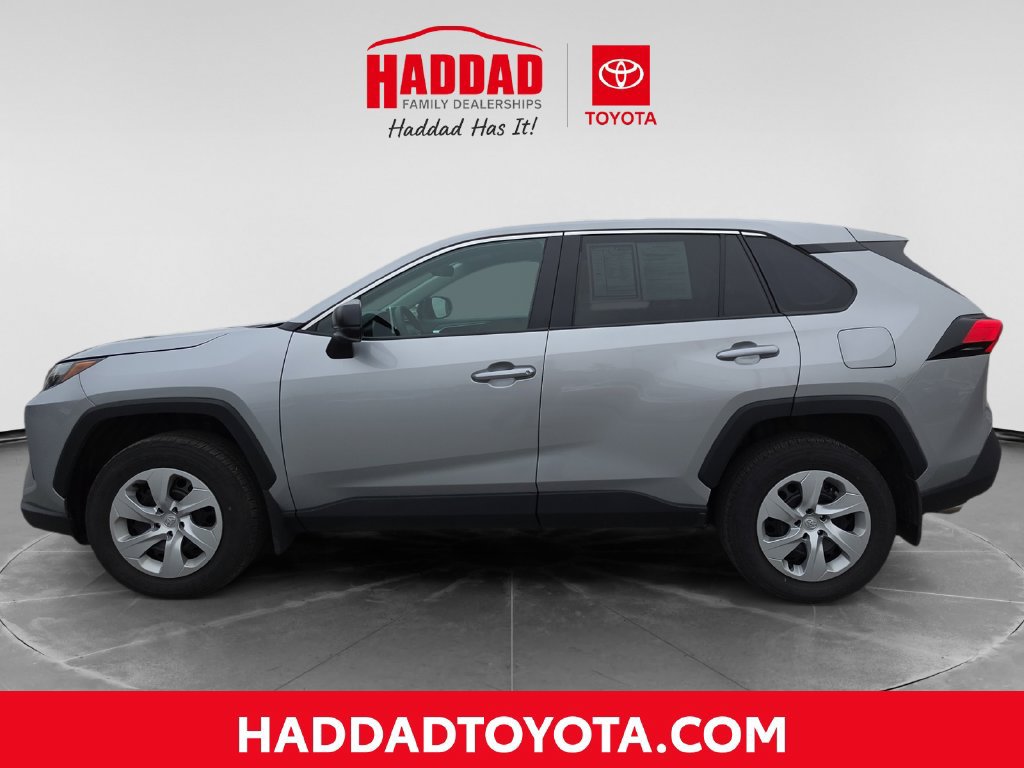 Certified 2025 Toyota RAV4 LE AWD/4WD image 2
