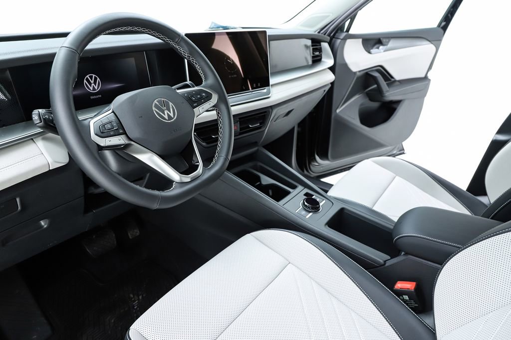 New 2026 Volkswagen Tiguan SE image 57