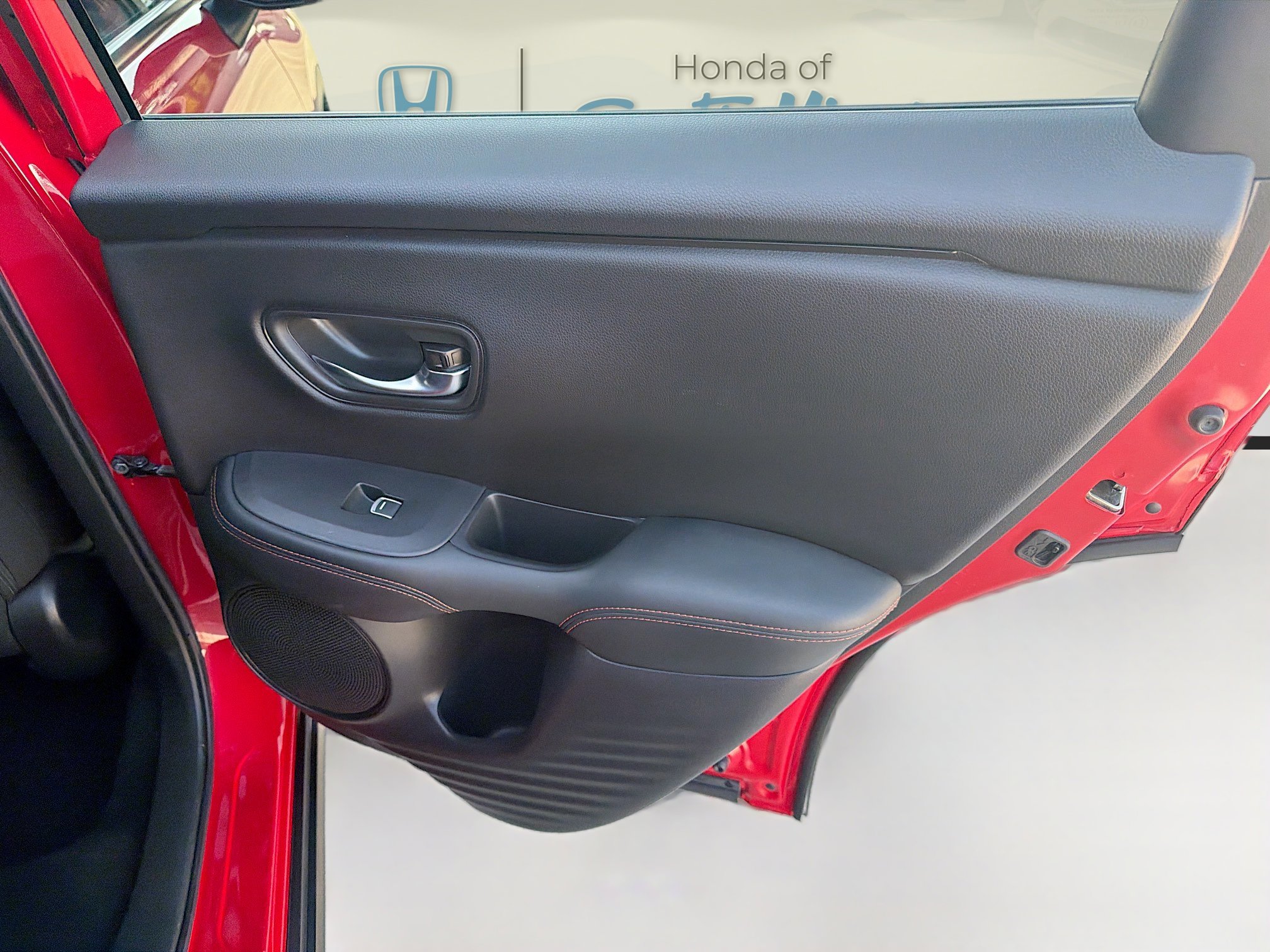 Used 2025 Honda HR-V Sport image 29