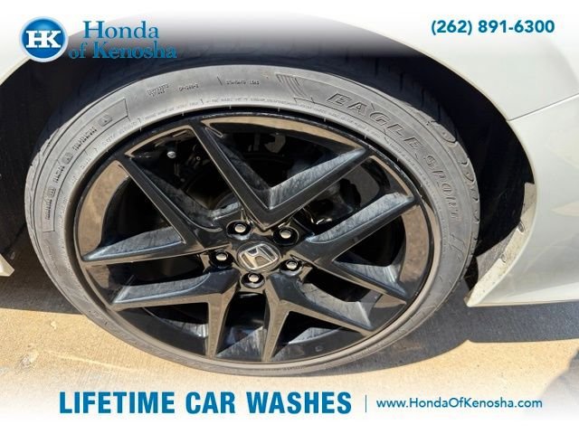 Used 2025 Honda Civic Sport image 3