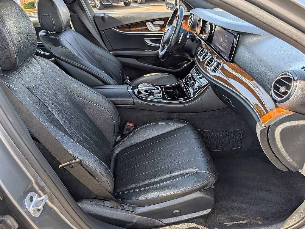 Used 2018 Mercedes-Benz E 400 4MATIC Wagon image 17
