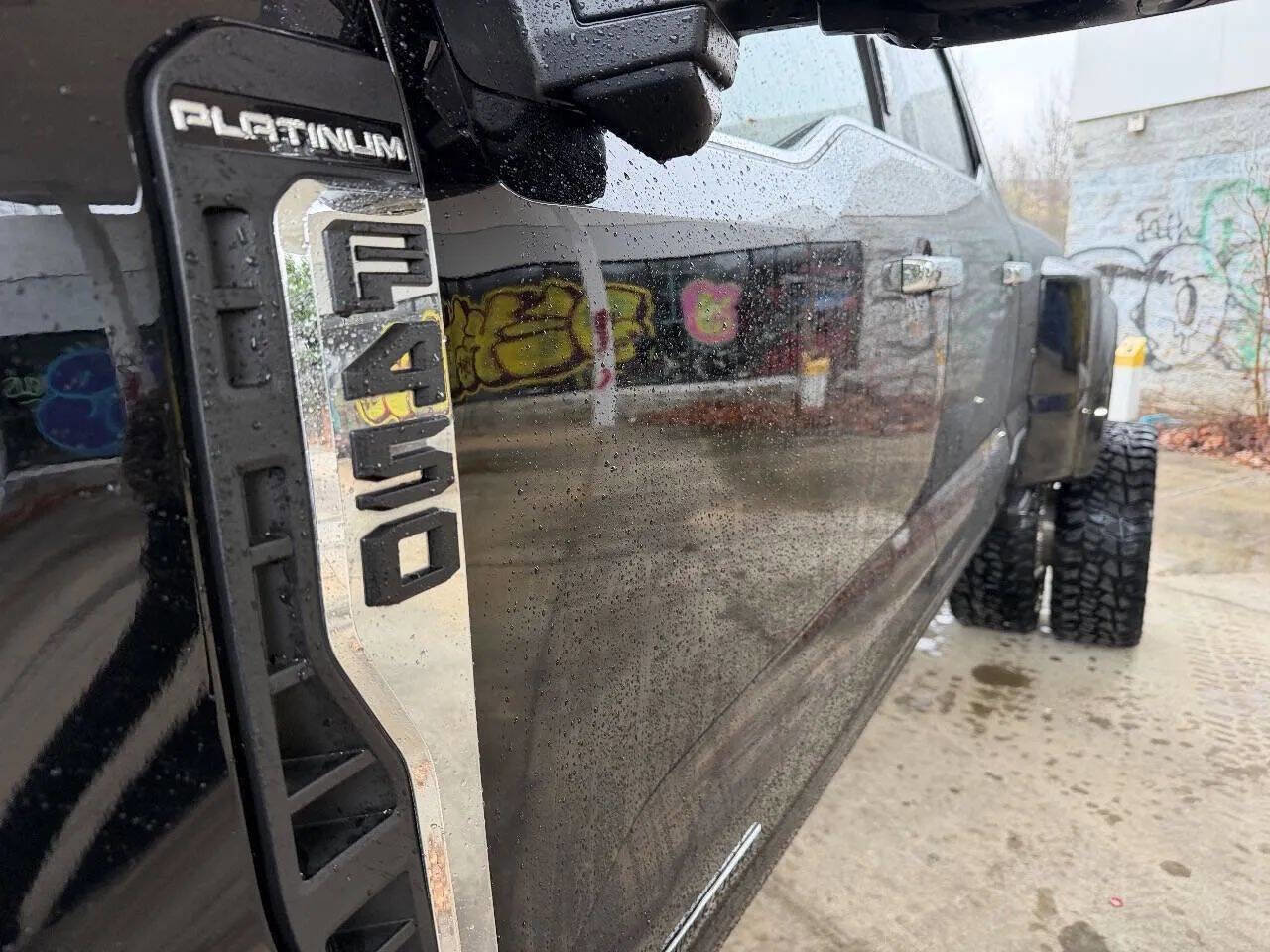 Used 2024 Ford F450 Platinum w/ FX4 Off-Road Package image 13