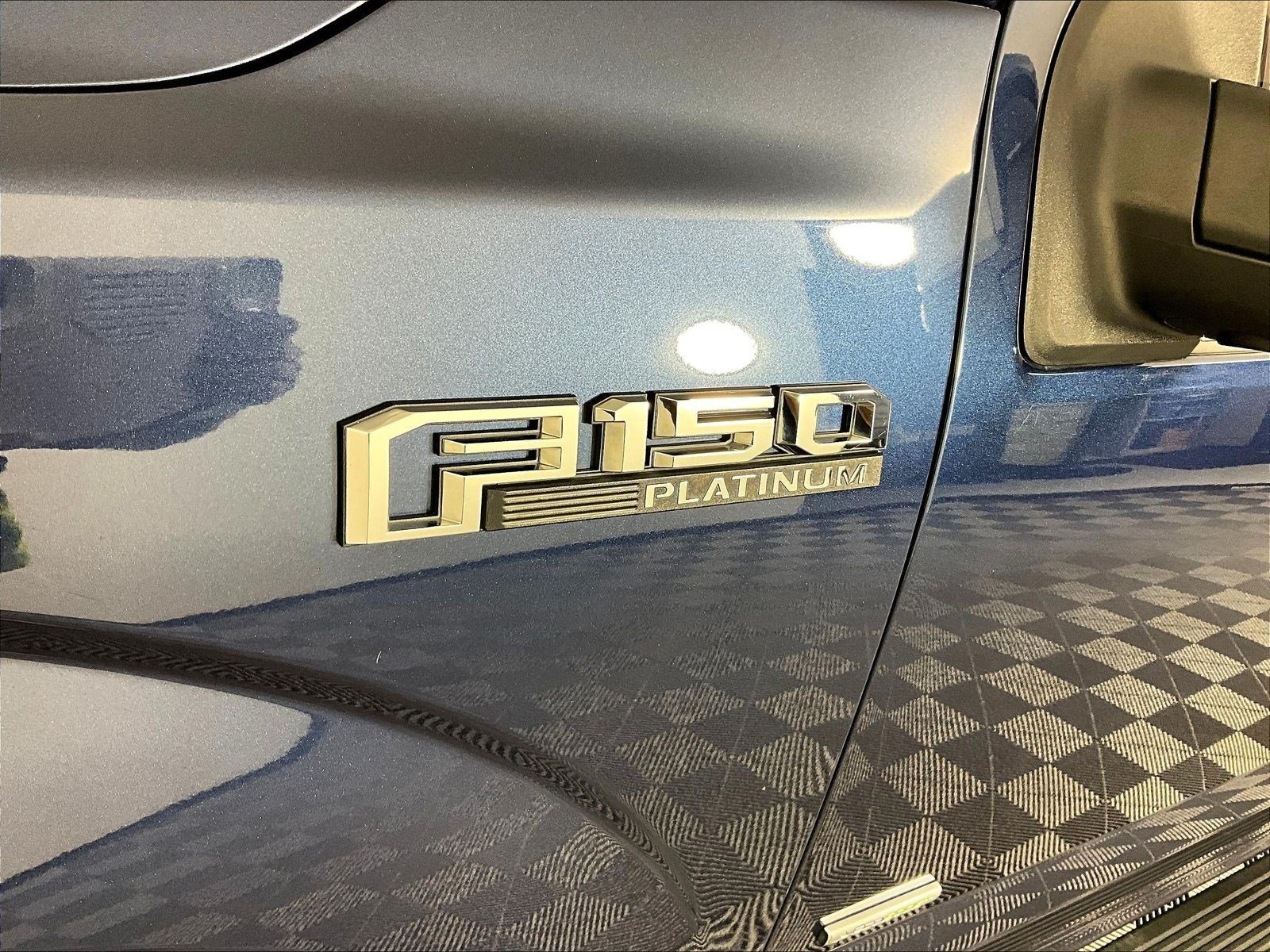 Used 2017 Ford F150 Platinum w/ Equipment Group 701A Luxury AWD/4WD image 25