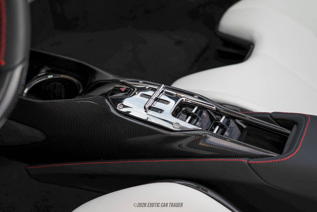 Used 2025 Ferrari SF90 Spider image 32