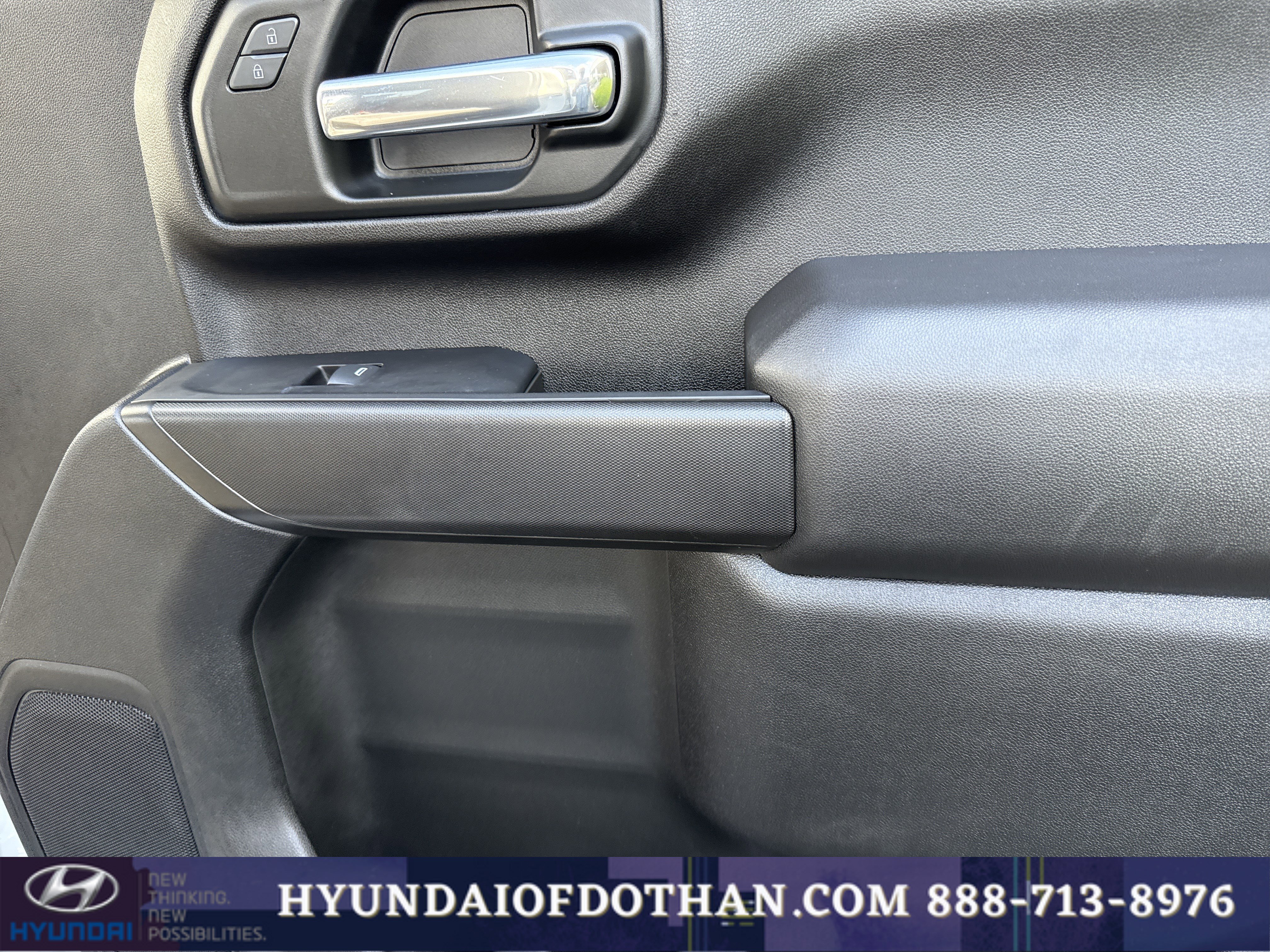 Used 2024 Chevrolet Silverado 2500 Custom w/ Custom Convenience Package image 16