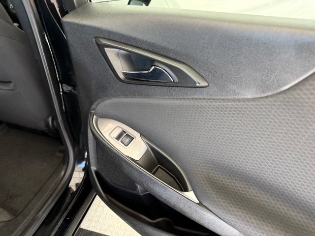 Used 2023 Chevrolet Malibu LT FWD image 25