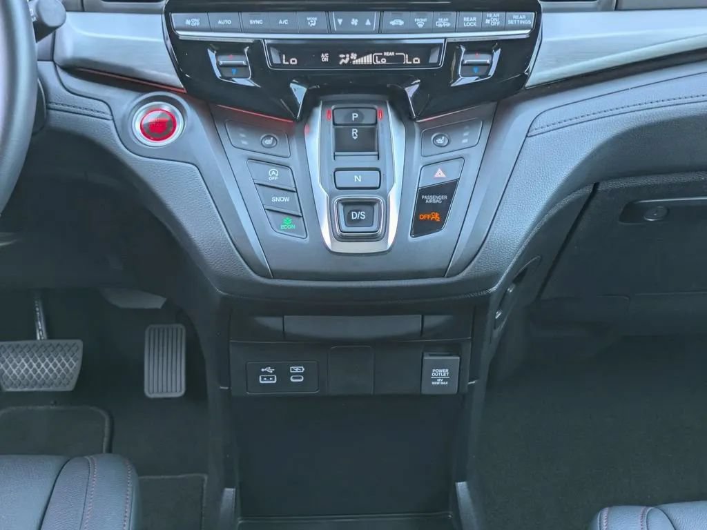 Used 2025 Honda Odyssey Sport-L image 23