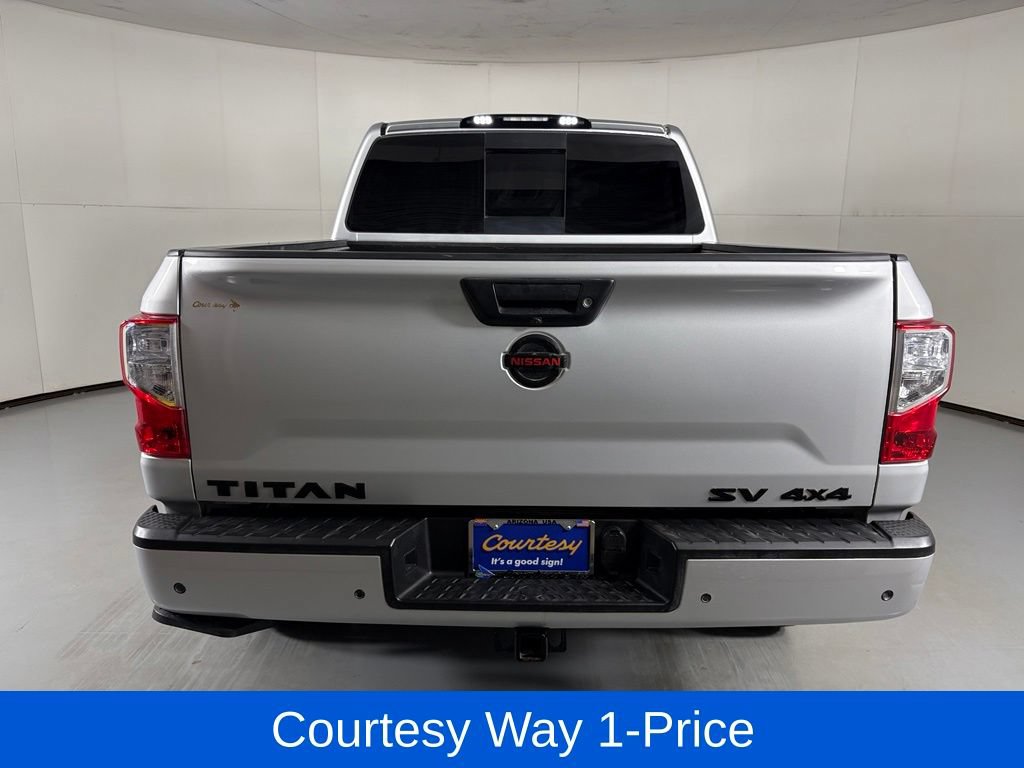 Used 2021 Nissan Titan SV w/ SV Convenience Package AWD/4WD image 9
