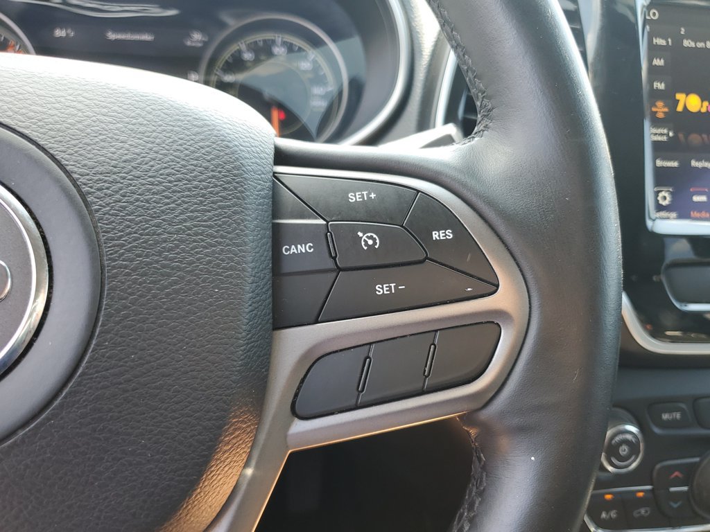 Certified 2019 Jeep Cherokee Limited AWD/4WD image 23