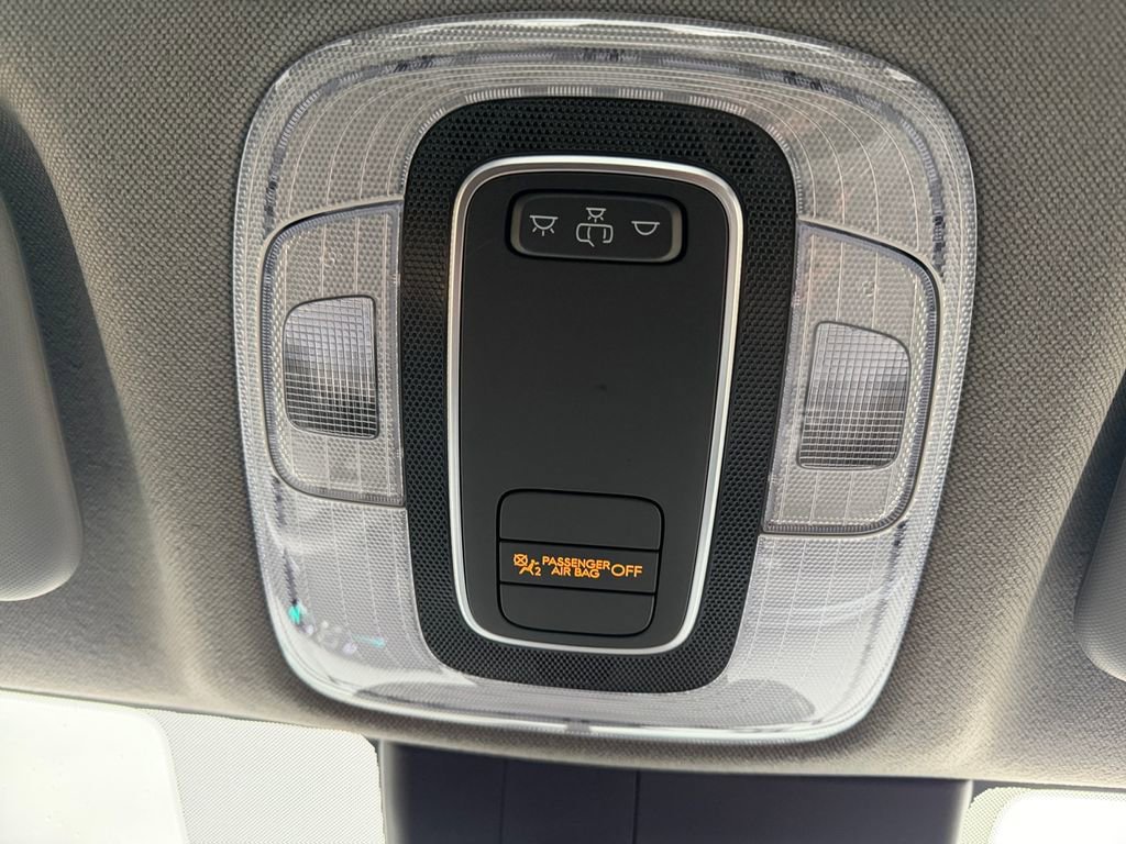 Certified 2025 Hyundai Elantra Sport image 22