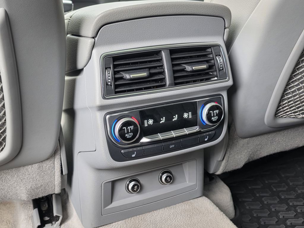 Used 2019 Audi Q7 3.0T Premium Plus w/ Premium Plus Package image 17