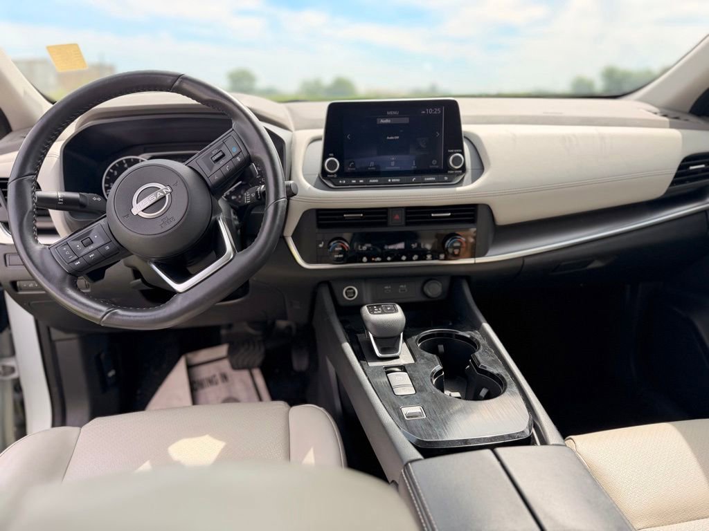 Certified 2023 Nissan Rogue SV w/ SV Premium B Package FWD image 12