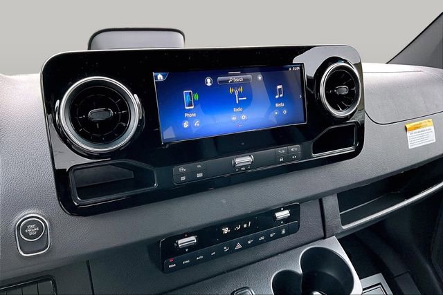 New 2025 Mercedes-Benz Sprinter 2500 image 10