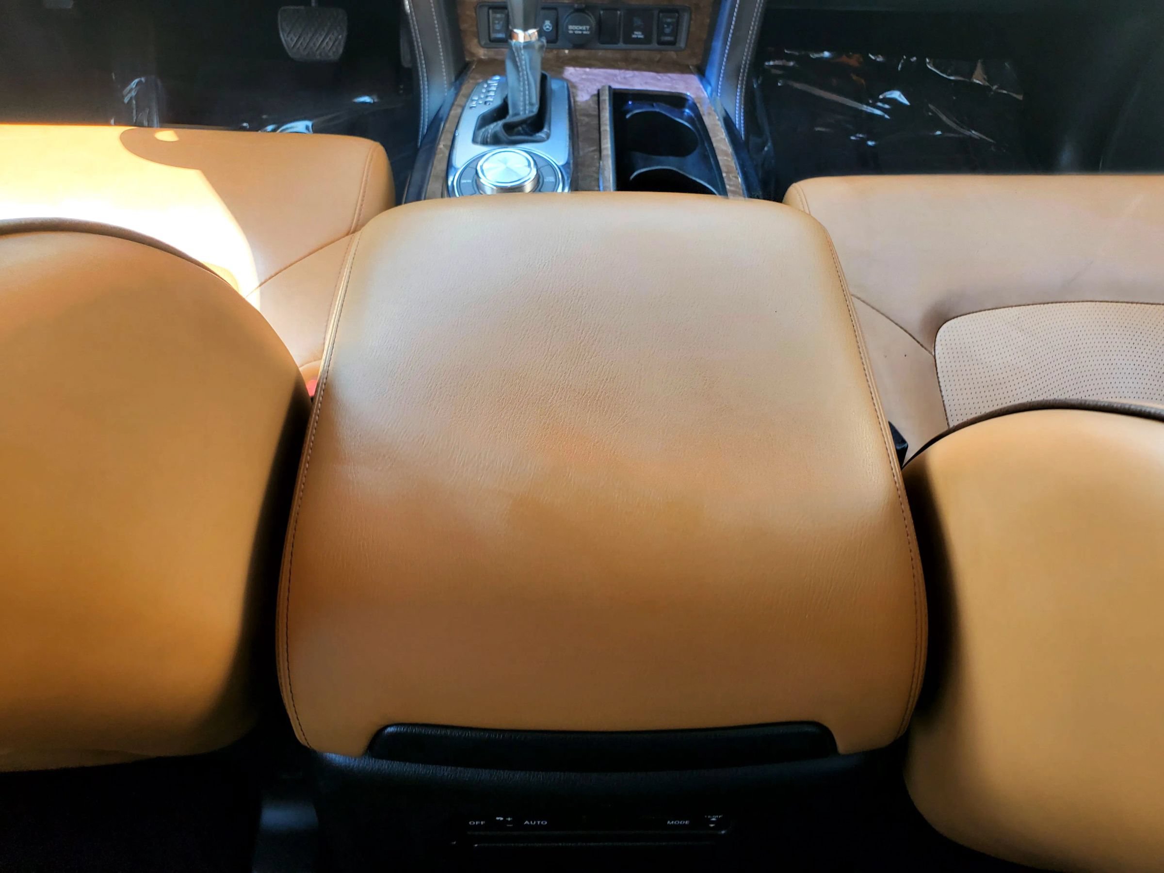 Used 2016 INFINITI QX80 4WD w/ Signature Edition Package image 40