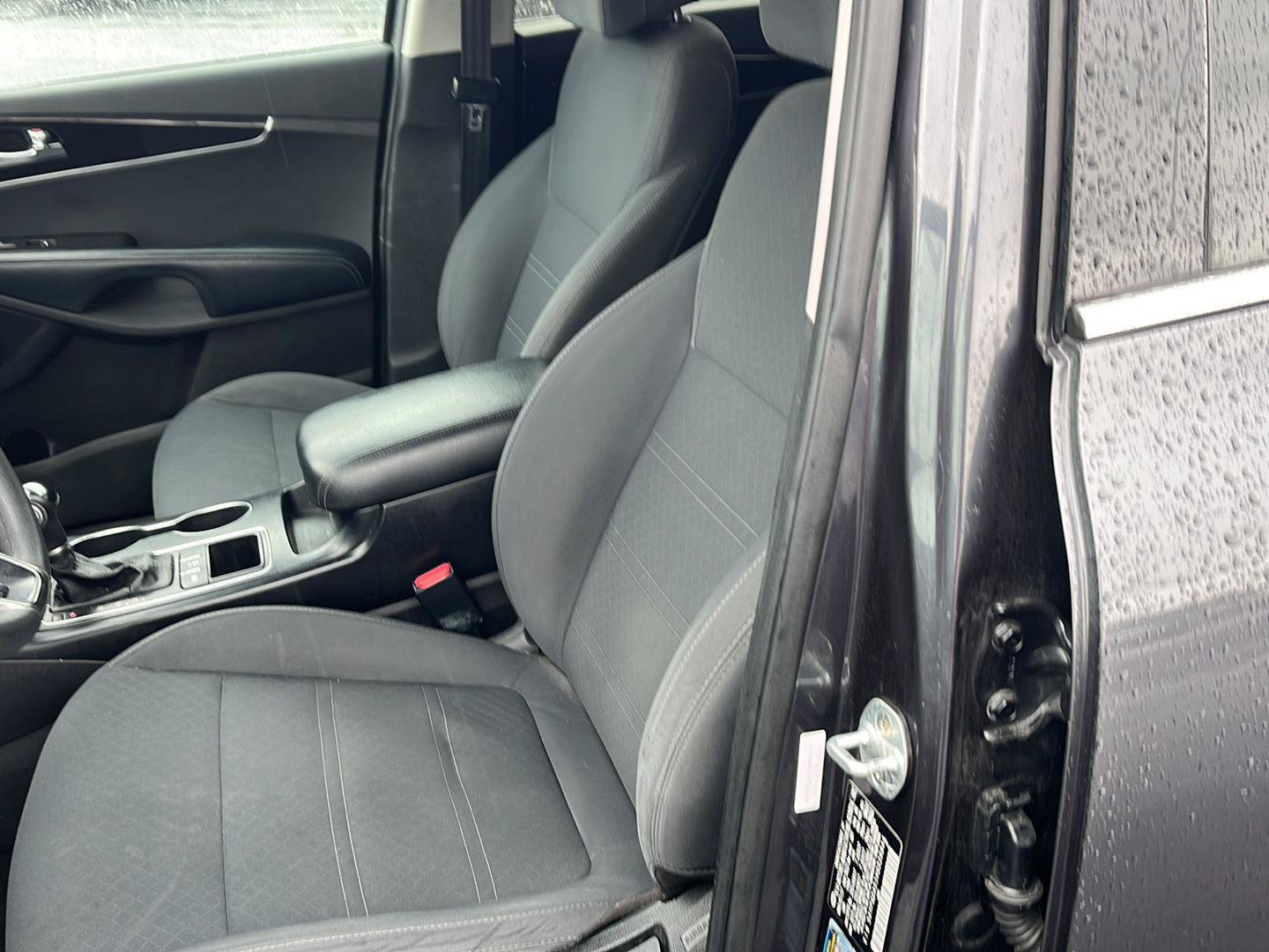 Used 2017 Kia Sorento AWD image 20