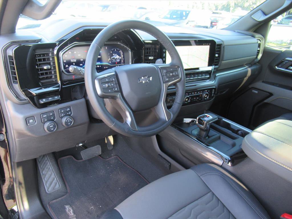 Used 2025 Chevrolet Silverado 1500 ZR2 w/ Technology Package image 15
