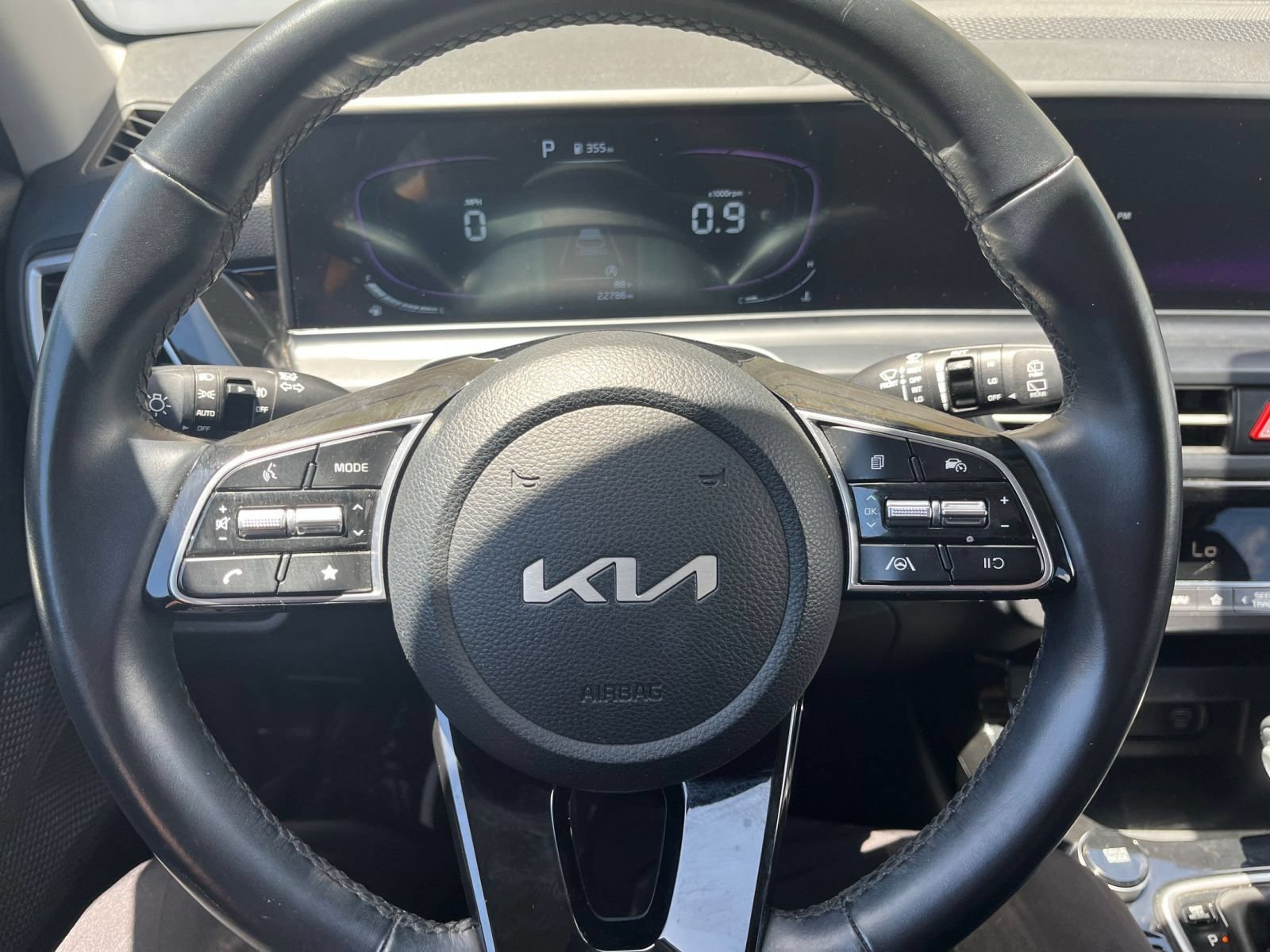 Used 2025 Kia Seltos S FWD image 28