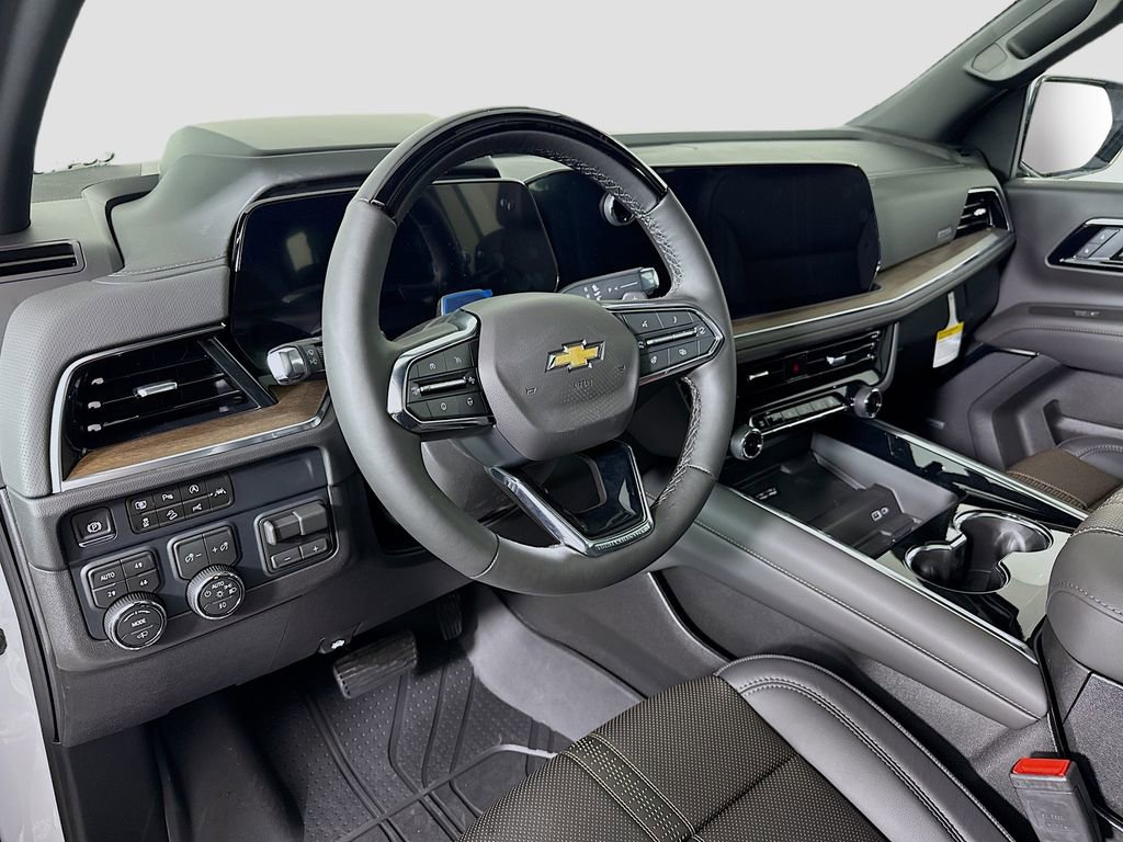 New 2026 Chevrolet Suburban High Country image 9