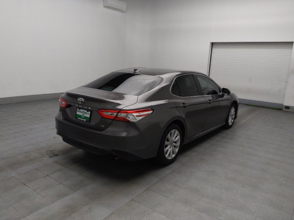 Used 2020 Toyota Camry LE image 9