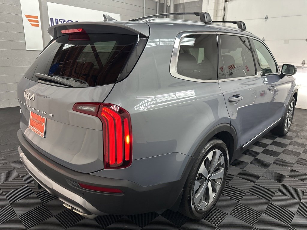 Used 2022 Kia Telluride EX w/ EX Premium Package image 9